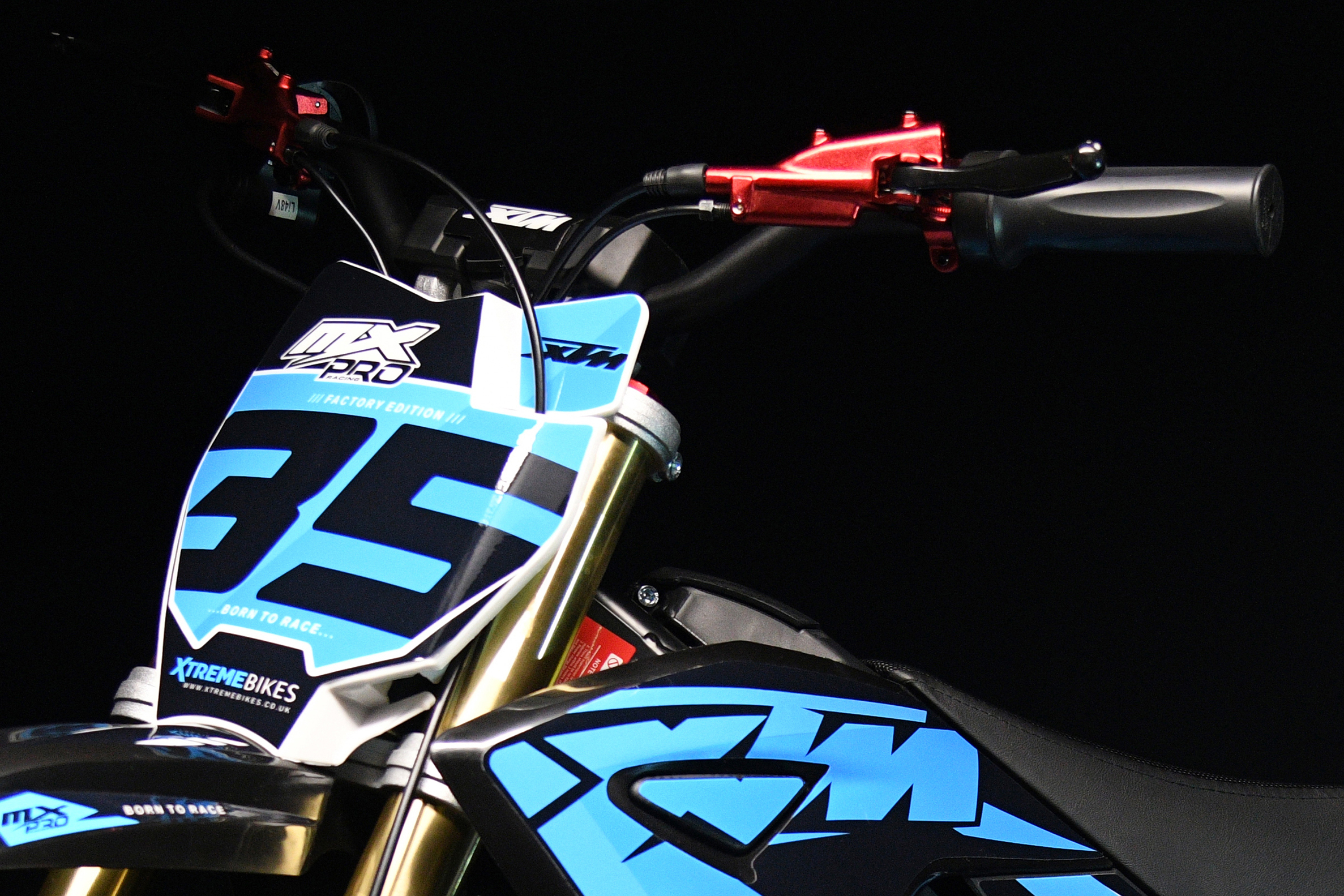 Adjustable Handlebars & Crash Pad